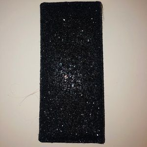 Makeup brush wallet